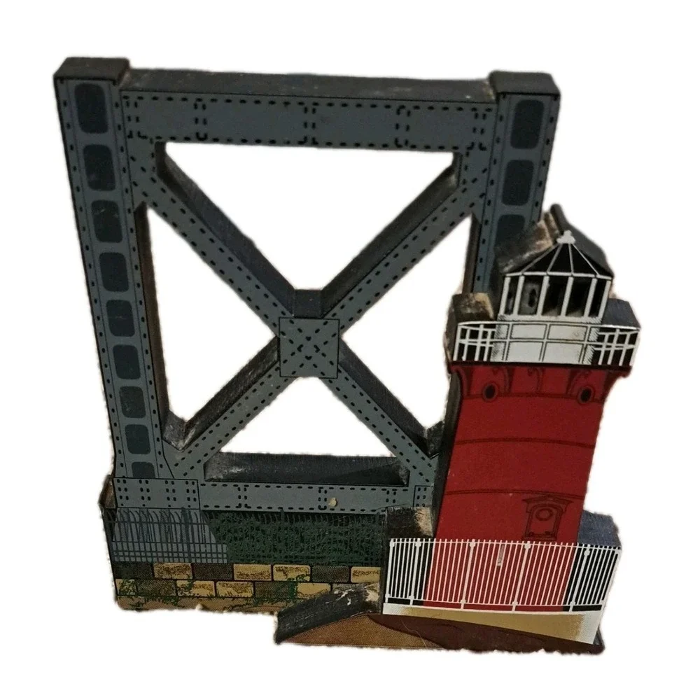 Vtg Sheila's Collectibles Jeffrey's Hook Lighthouse ‎ Shelf Sitter  NYC NY 1996